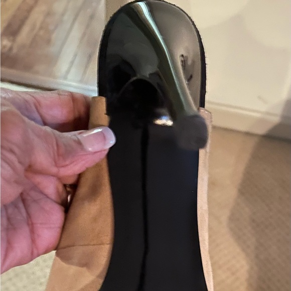 Shoes - Picture 4 of 13